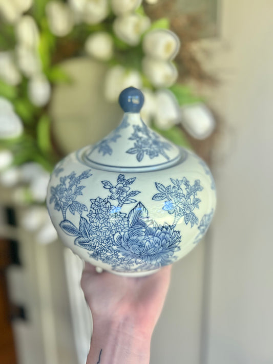 Porcelain Lidded Jasmine Jar