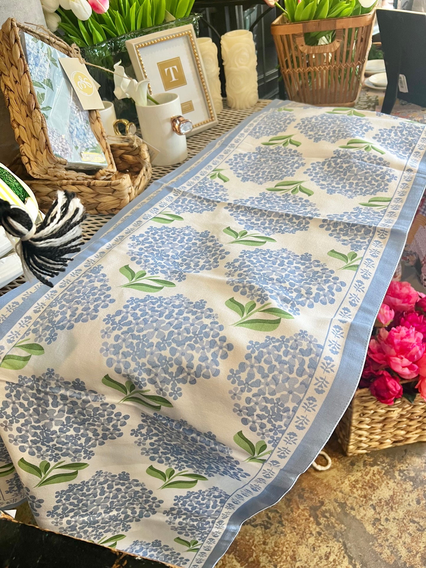 Hydrangea Table Runner